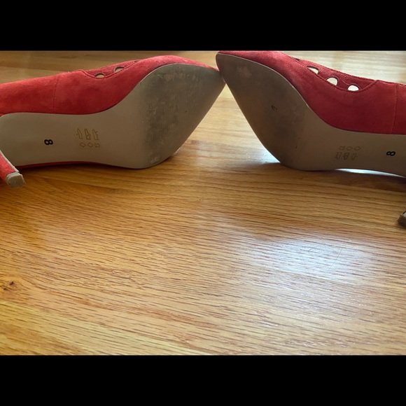 SOLE SOCIETY Magnolia Poppy Sued Pumps - Picture 11 of 14